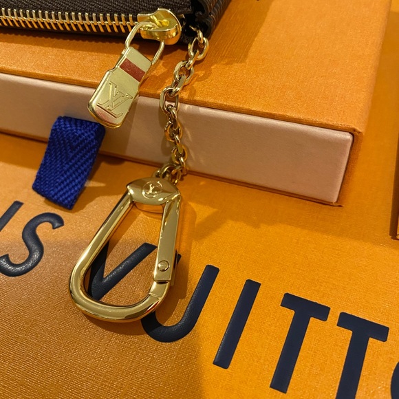 LOUIS VUITTON Key pouch NEW - Picture 4 of 7
